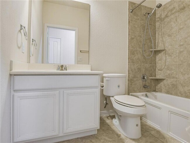 Building Photo - 500 Cardenas Ln