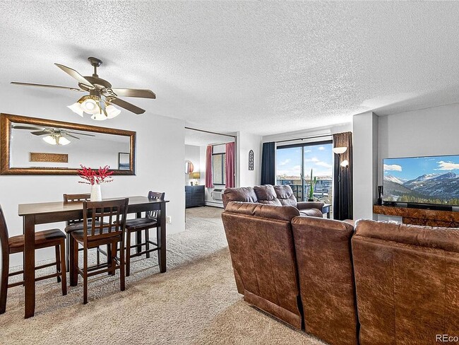 Building Photo - 7420 E Quincy Ave