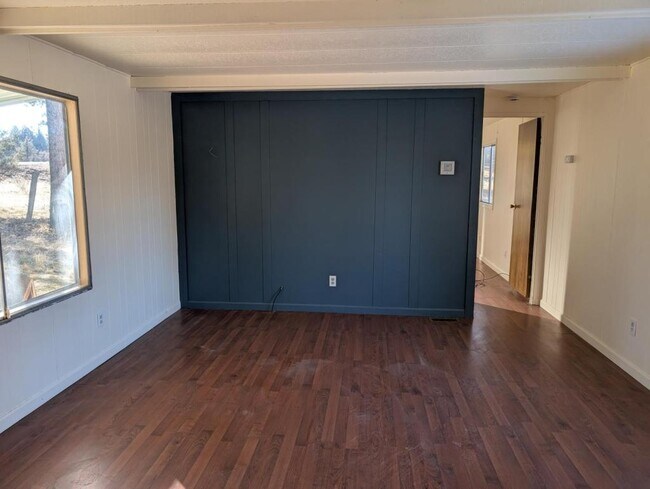 Building Photo - 18528 Henwas Loop