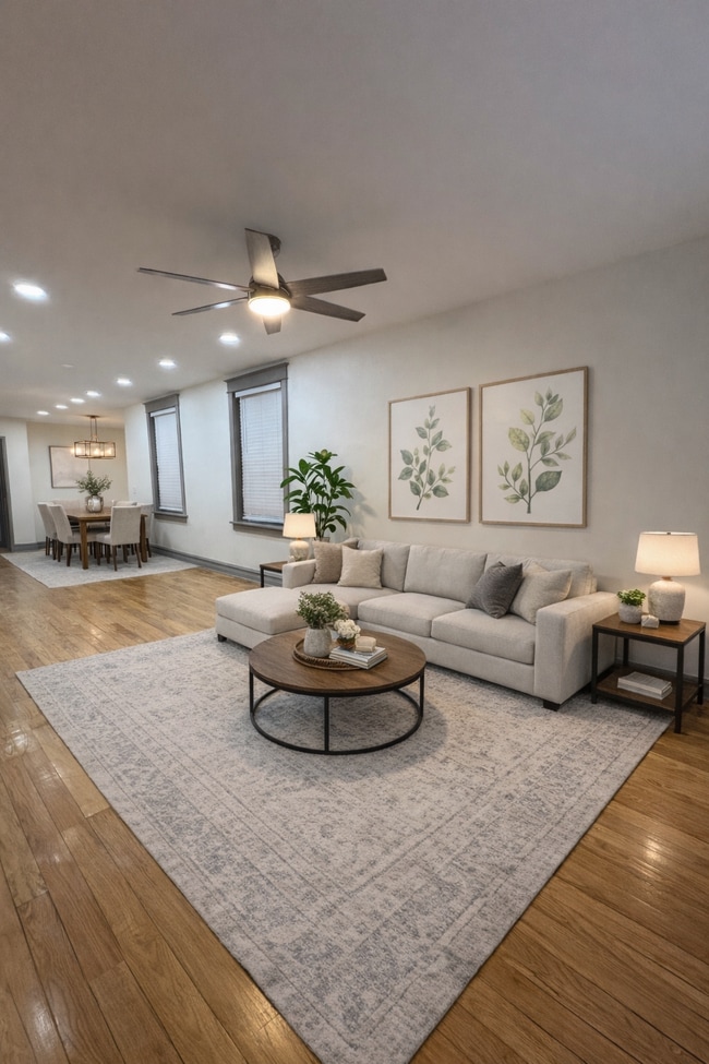 Building Photo - 1809 N Hermitage Ave