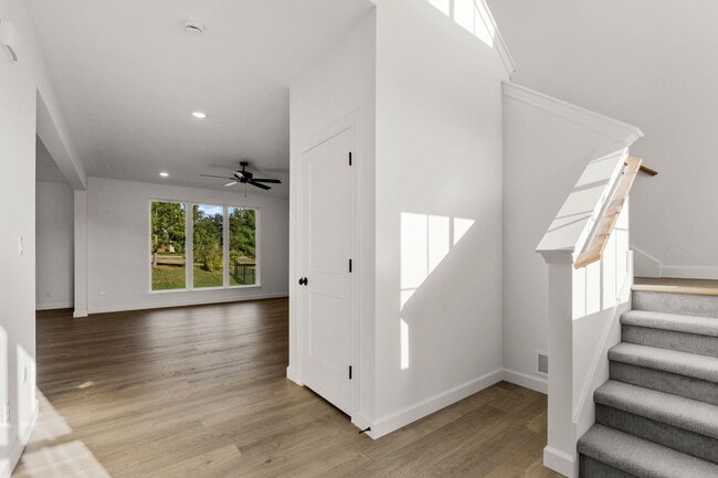 Building Photo - 5663 Ralph Dobbs Way