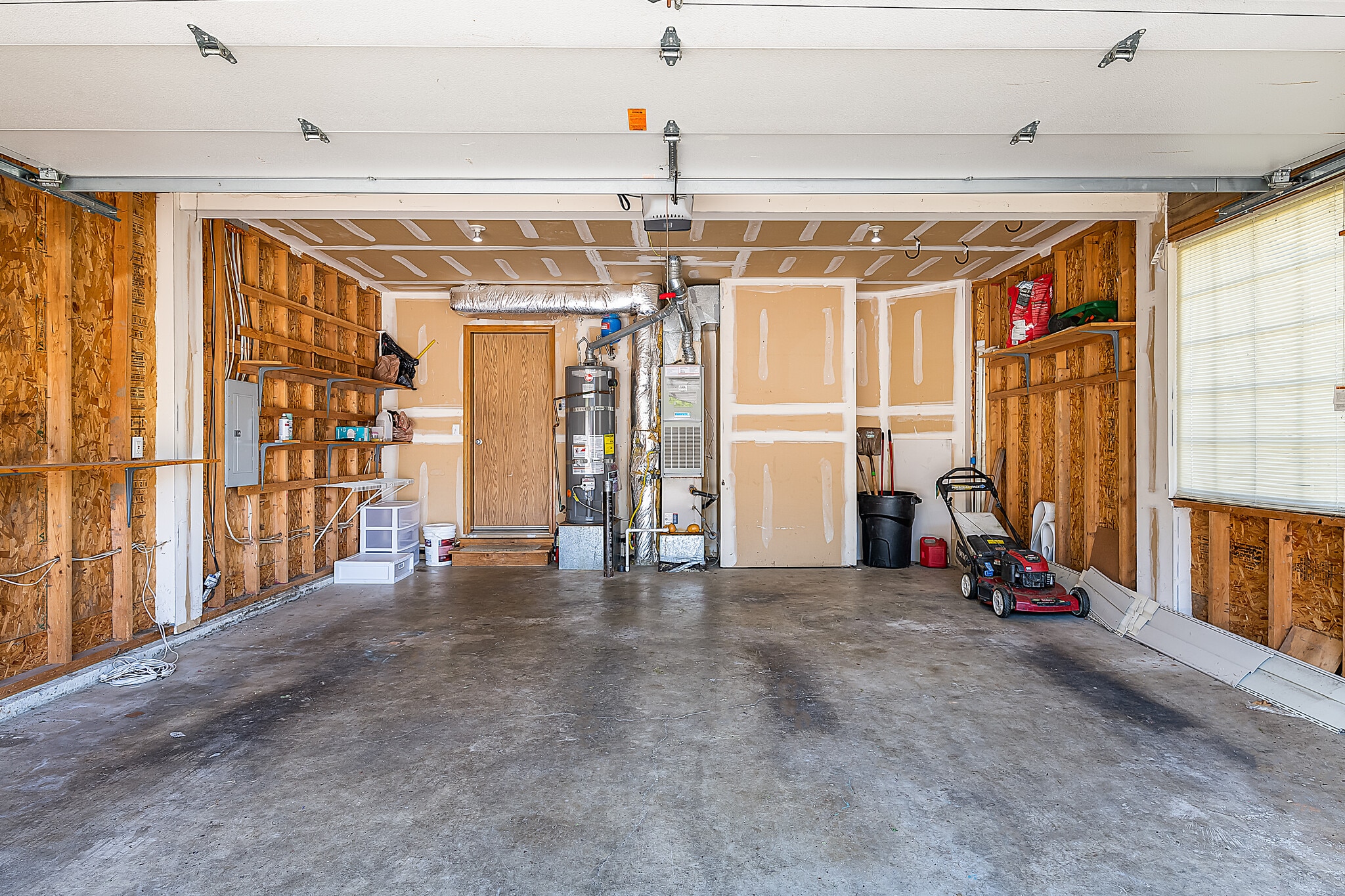 Building Photo - 15524 Chestnut Dr SE
