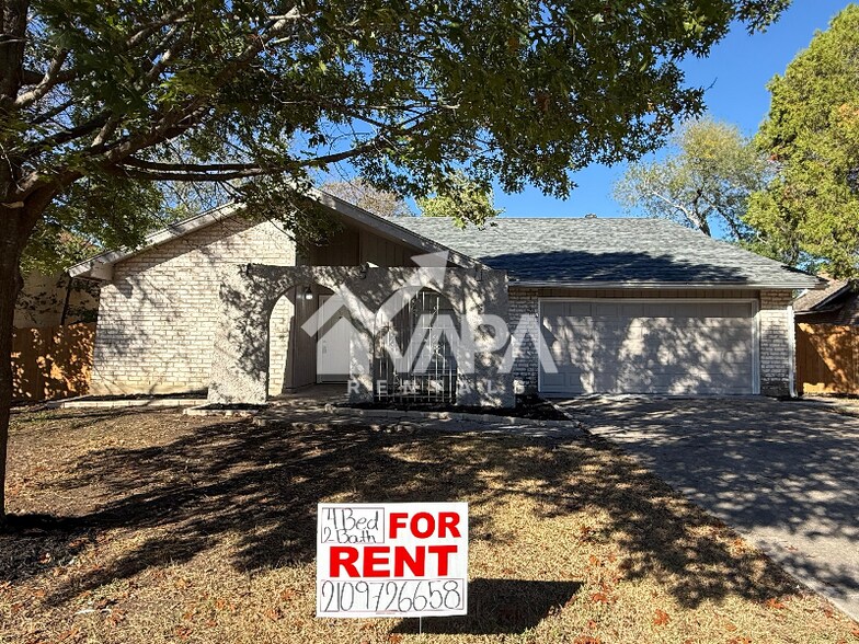 Primary Photo - 12411 Gran Vista St