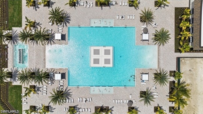 Building Photo - 20060 Hartford Blvd