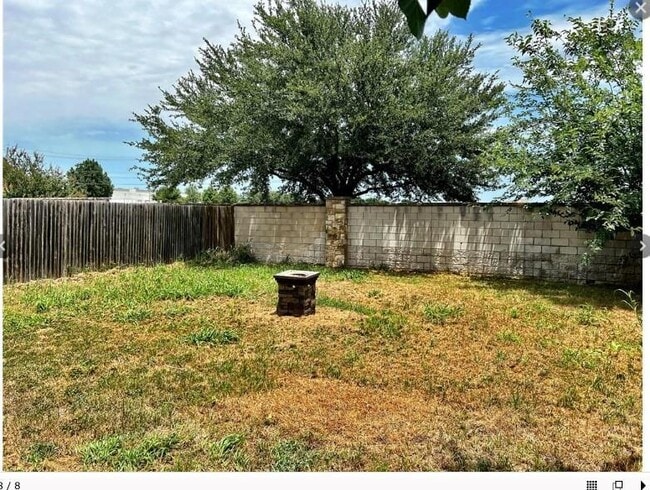Building Photo - 12313 Drummond Dr