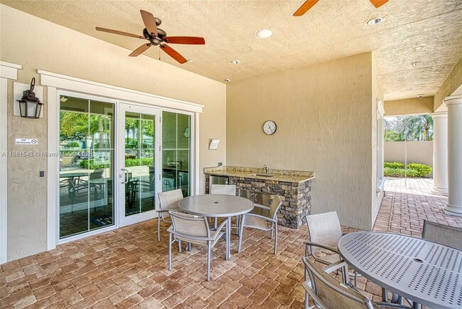 Building Photo - 5060 Eucalyptus Dr