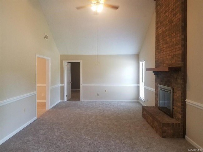 Building Photo - 1811 Young Farm Rd