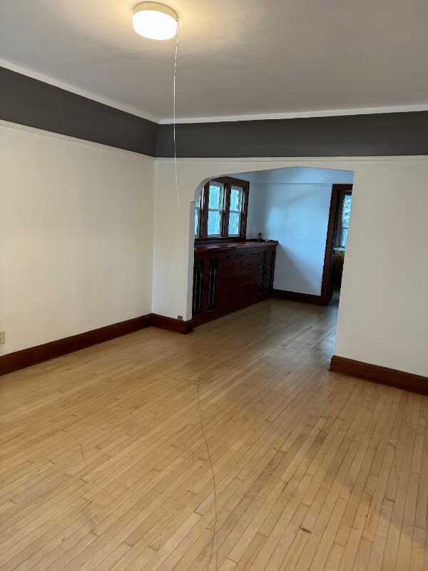 Building Photo - 1300 E Manitoba St