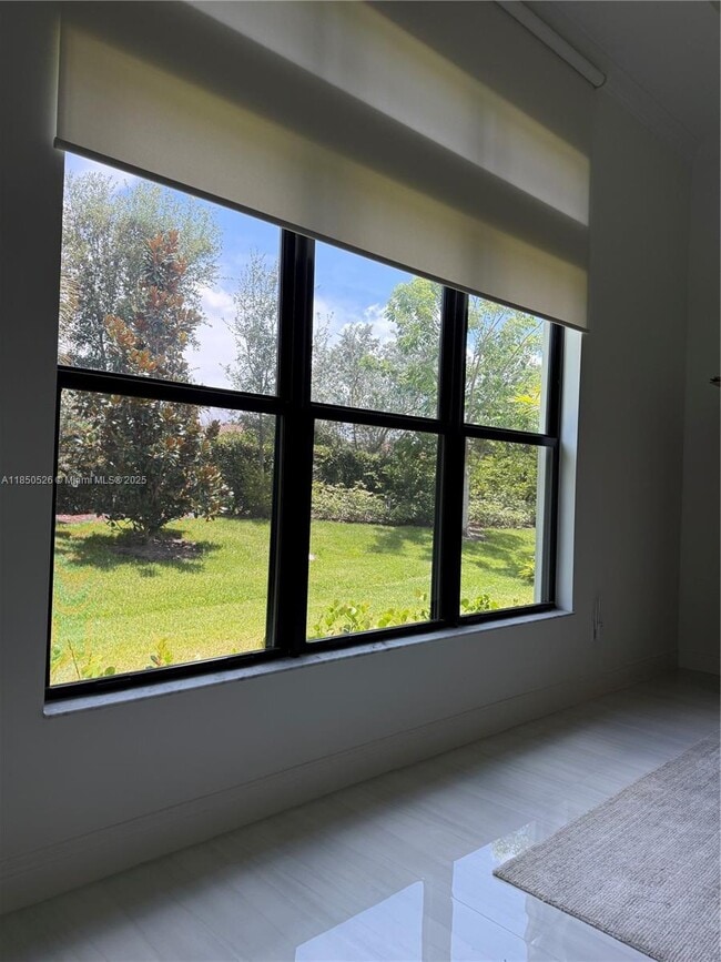 Building Photo - 12150 Bastille Cir S