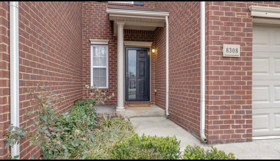 Building Photo - 8308 Oak Knoll Dr