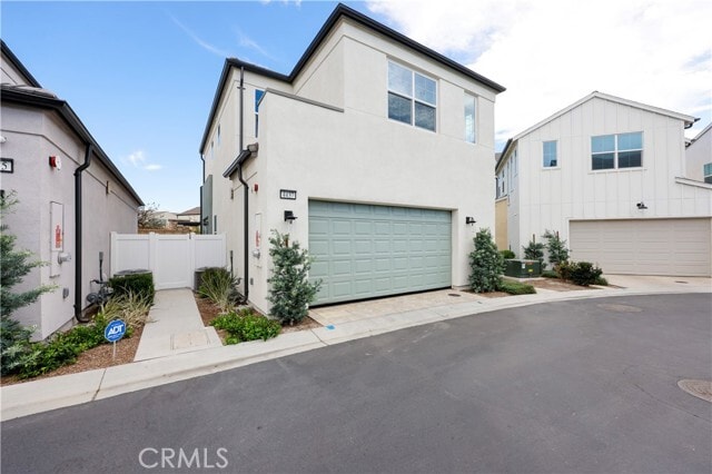 Building Photo - 4437 S Fairmount Pso