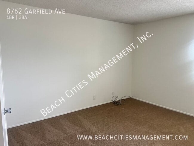Building Photo - 8762 Garfield Ave