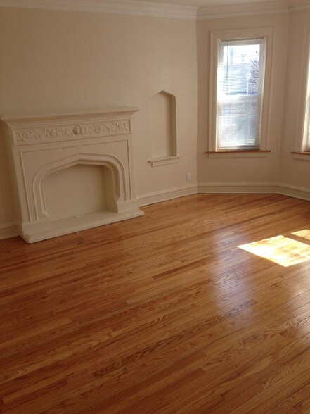 Building Photo - 2014 E 77th St