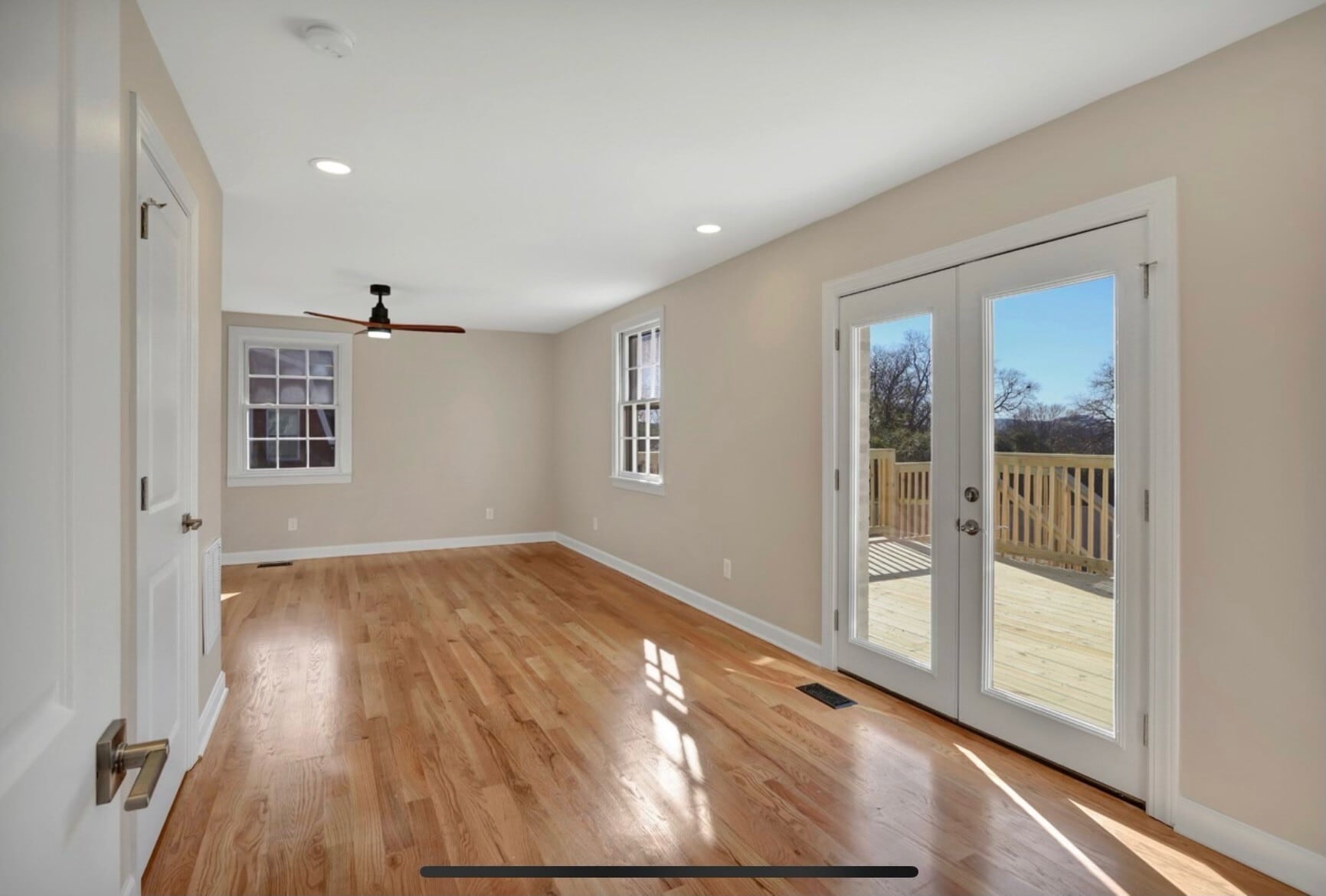 Master Bedroom - 462 Lanier Dr