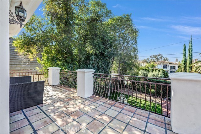 Building Photo - 5128 Avenida Hacienda