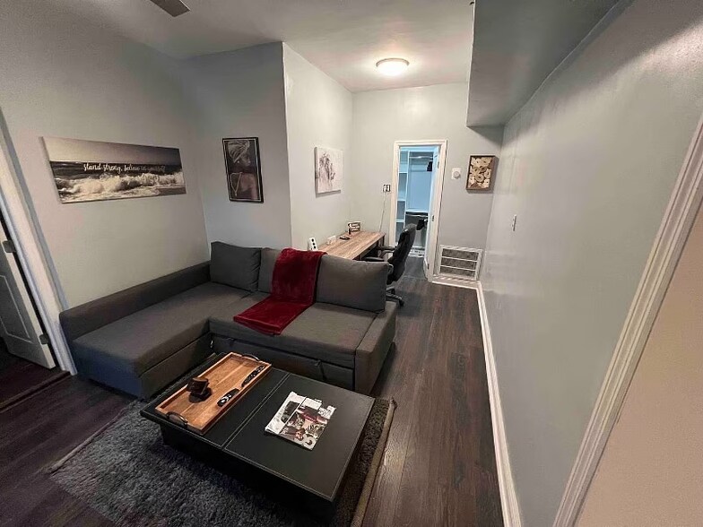 Building Photo - 2991 NW 31st Ave