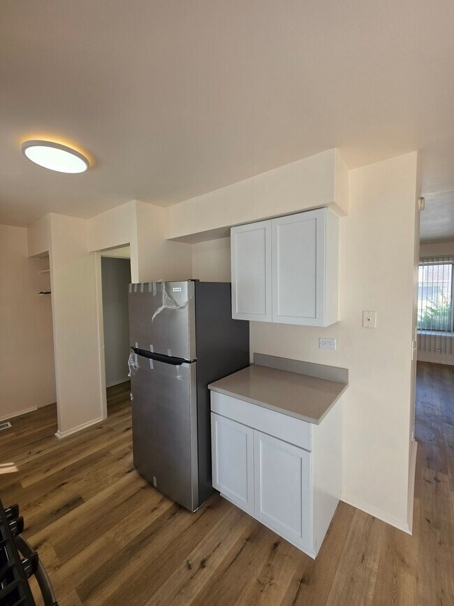 Building Photo - 5044 Brighton Ln