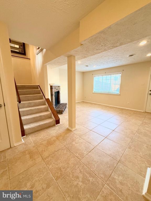 Building Photo - 5579 Glasgow Woods Ct