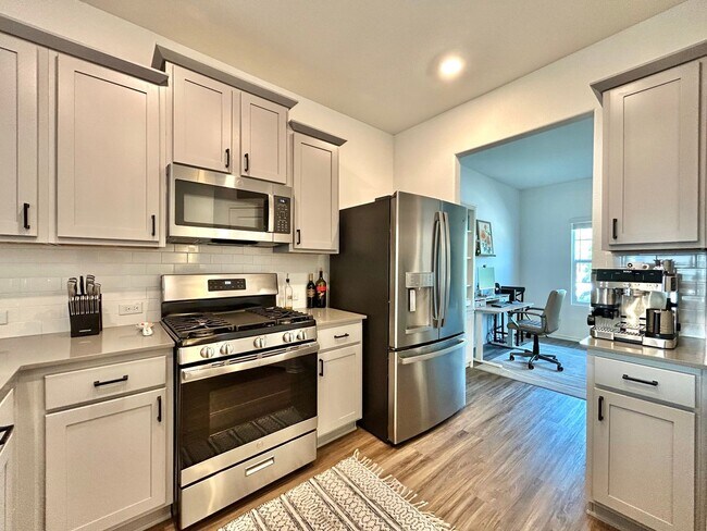 Building Photo - 3/BR 2/BA Home with Modern Comforts and a ...