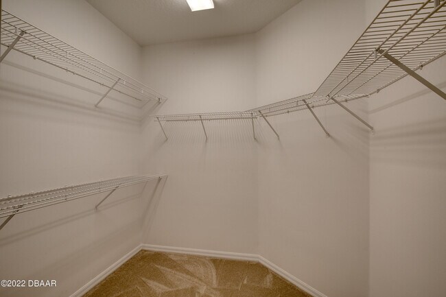 Building Photo - 4 Windwillow Ln