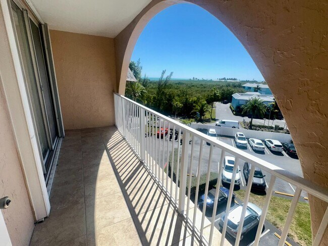 Building Photo - 3930 S Roosevelt Blvd