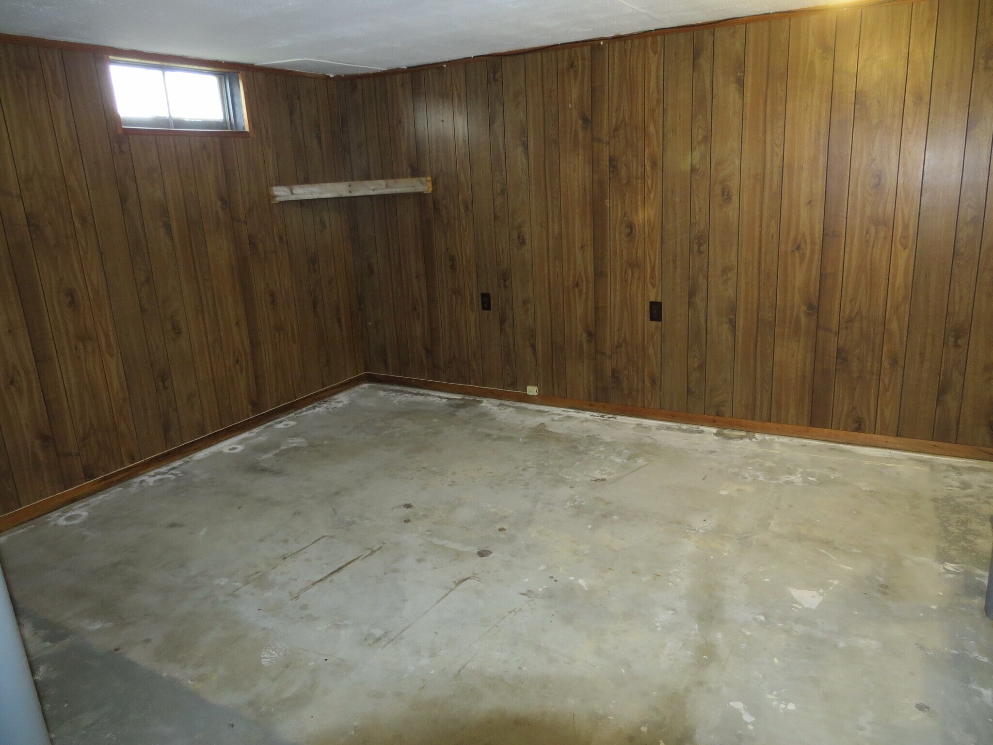 Building Photo - 469 Corey St