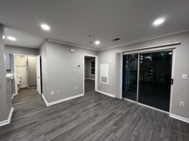 Building Photo - 12794 Fair Briar Ln