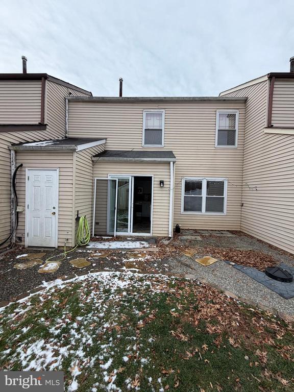 Building Photo - 5 Churchill Cir