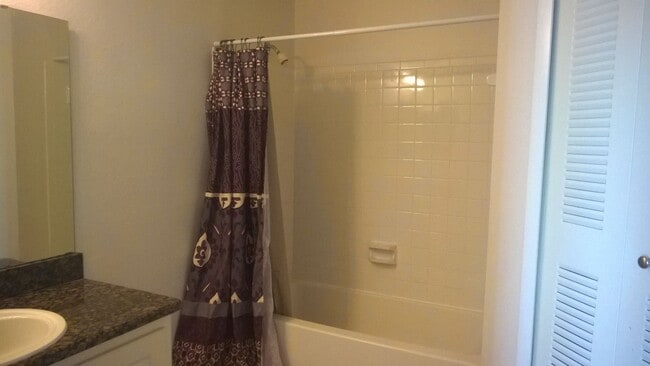 Building Photo - Sanctuary at Bay Hill 2 bedroom 2 bath Condo with 1 car garage