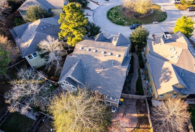 Building Photo - 211 Cheswood Forest Pl