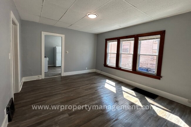 Building Photo - 440-442 5th Street