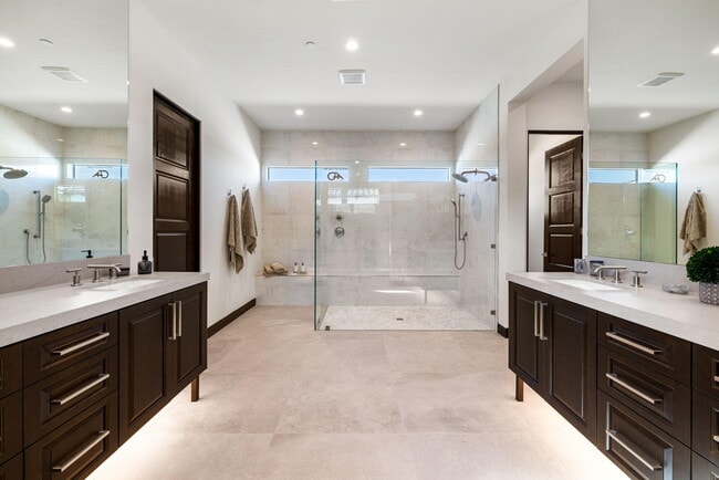 Building Photo - 75213 Hancock Pl