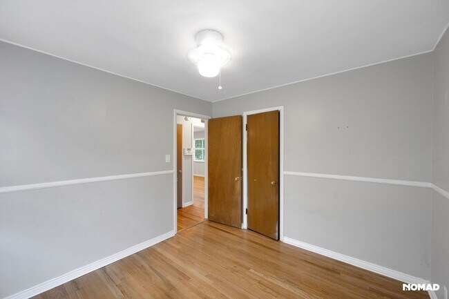 Building Photo - Spacious 3BR House in Denver