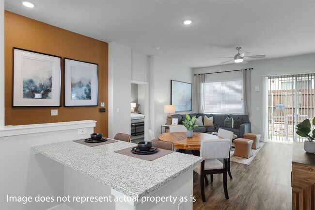 Building Photo - 7244 Borland Dr