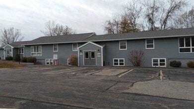 Building Photo - 81 Portsmouth Ave