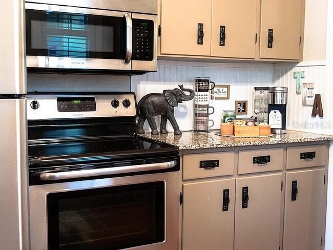 Building Photo - 1013 22nd Ave N