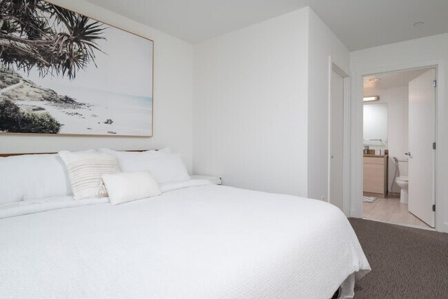 Building Photo - 99 Kneeland St