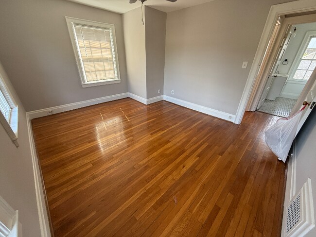 Building Photo - 3919 Beech St