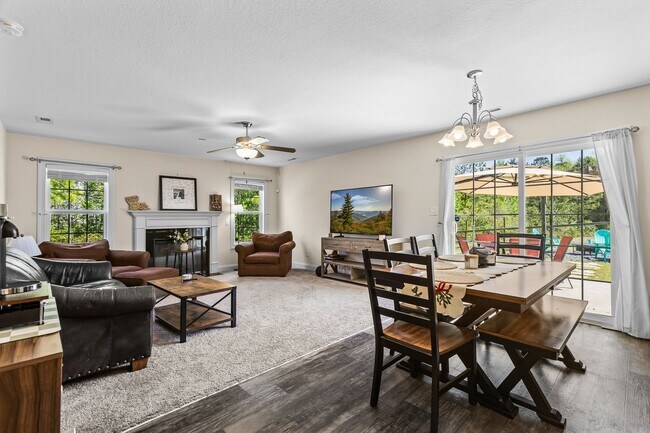 Building Photo - 520 Black Pearl Cir