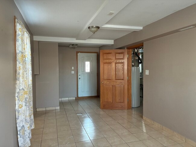 Building Photo - 360 Garden Ct