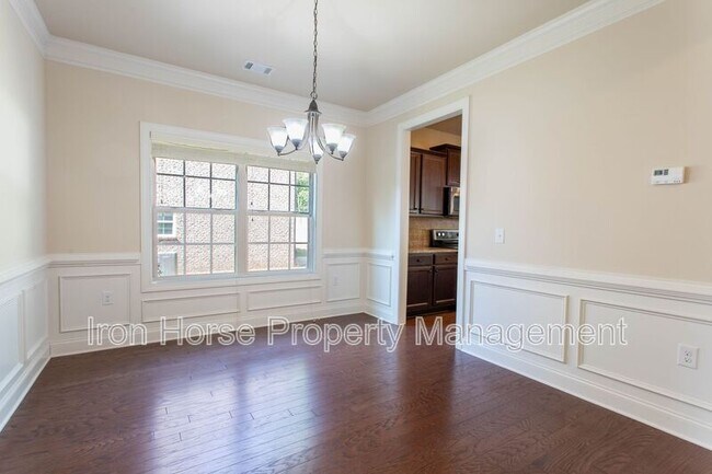 Building Photo - 232 Towns Walk Dr