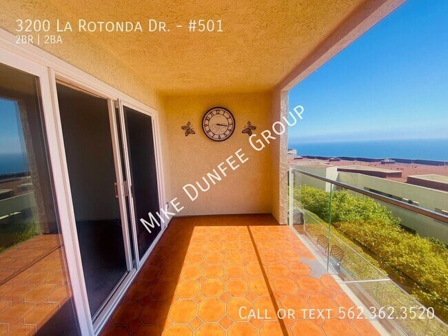 Building Photo - 3200 La Rotonda Dr