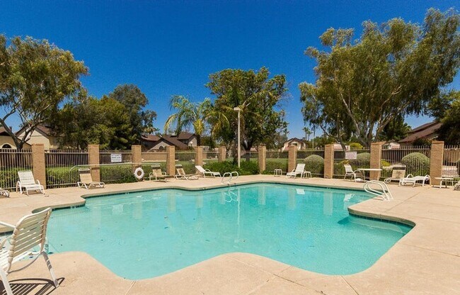 Building Photo - Stylishly Updated 3-Bedroom Home in Prime ...