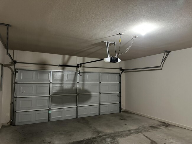 Building Photo - 6921 Jack Finney Blvd