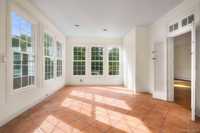 Building Photo - 1146 North Ave