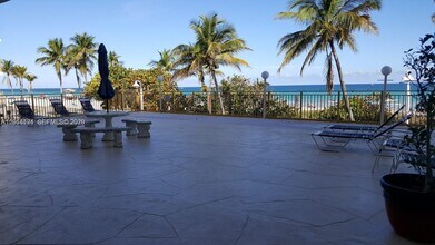 Building Photo - 901 S Surf Rd