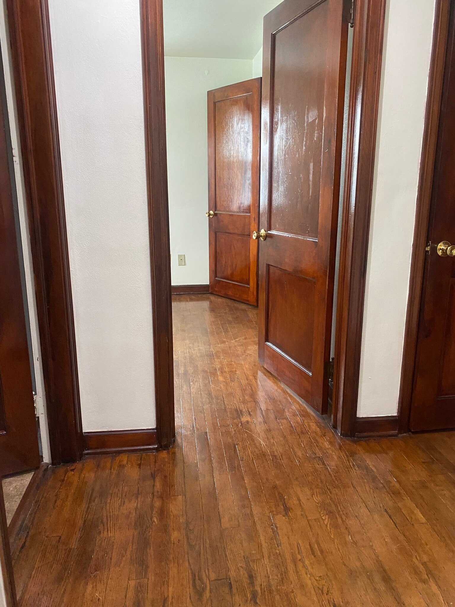 Building Photo - 430 N 4th St