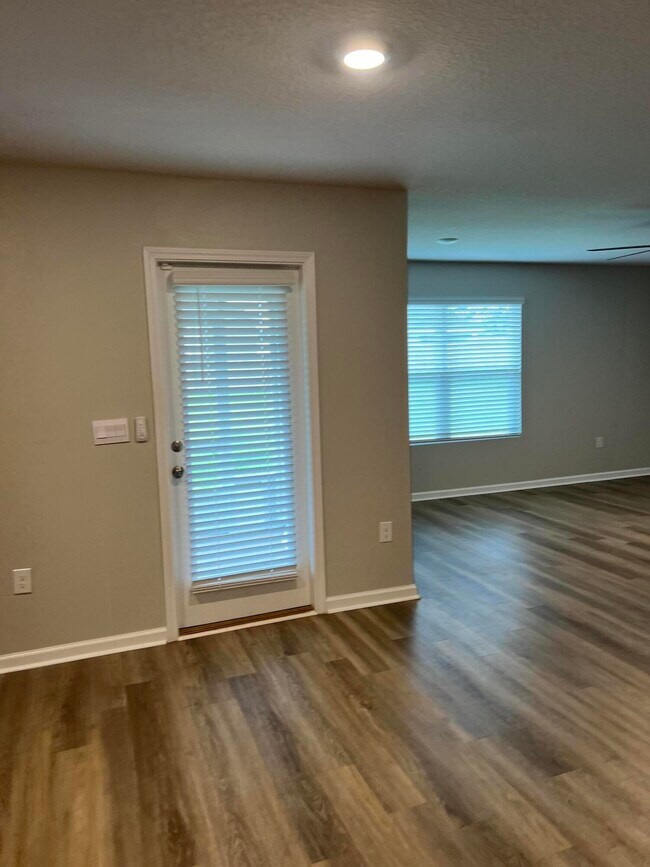 Building Photo - 4607 Reveille Wy