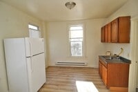 Building Photo - 6901-6903 Belair Rd