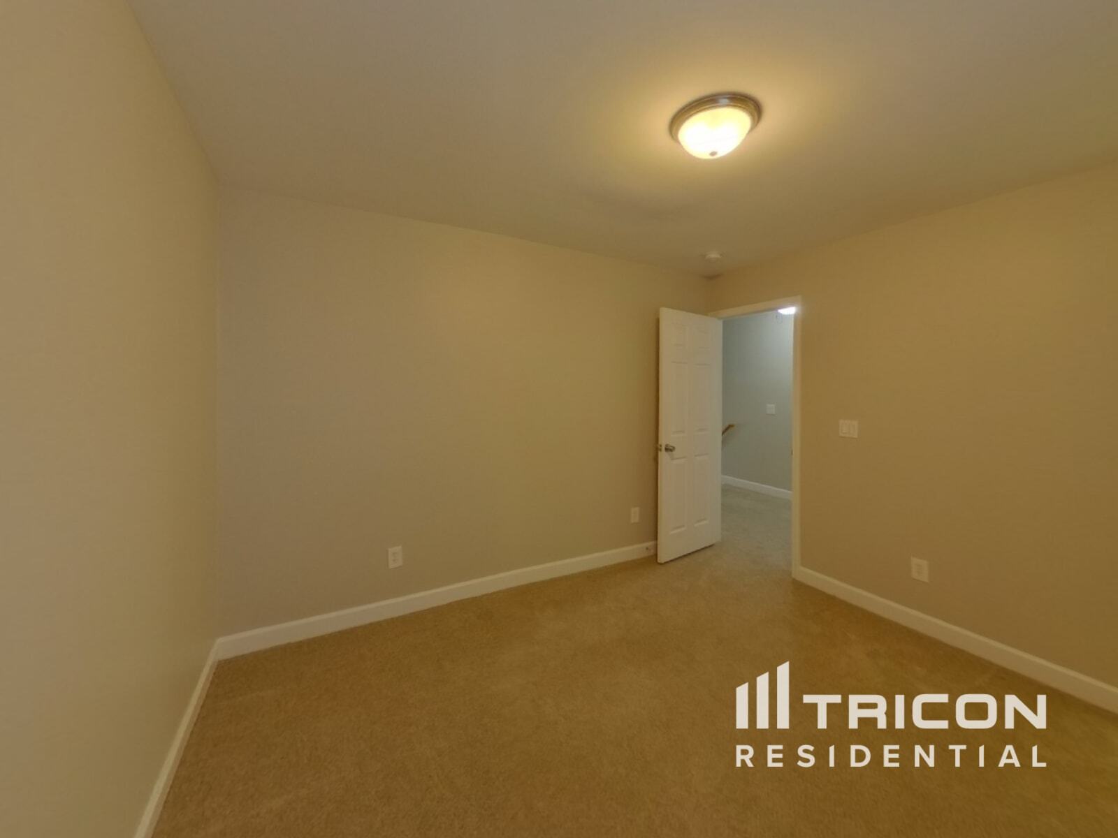 Building Photo - 4156 Broadstairs Dr SW
